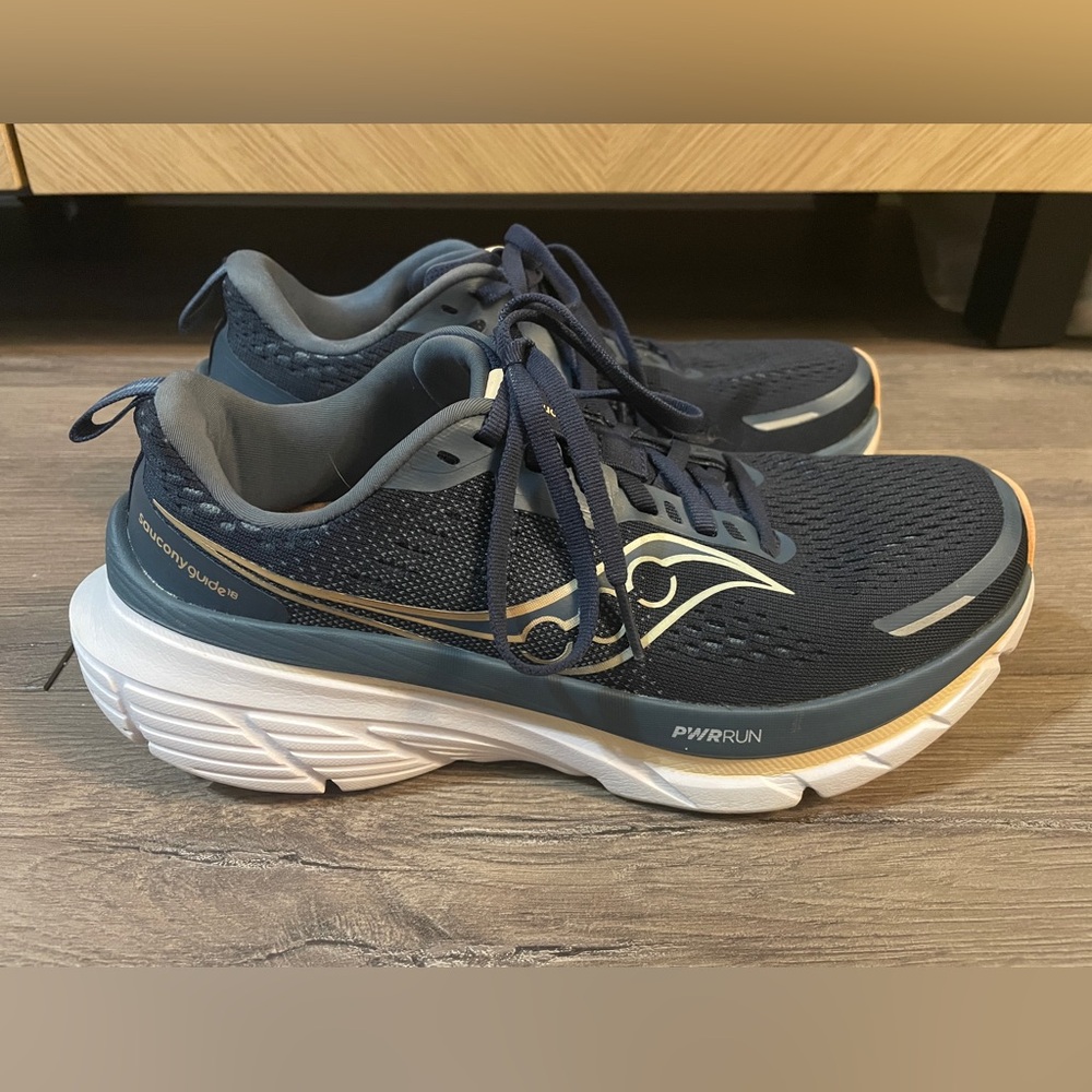 Saucony Guide 18 Women's 8.5 Running Shoes